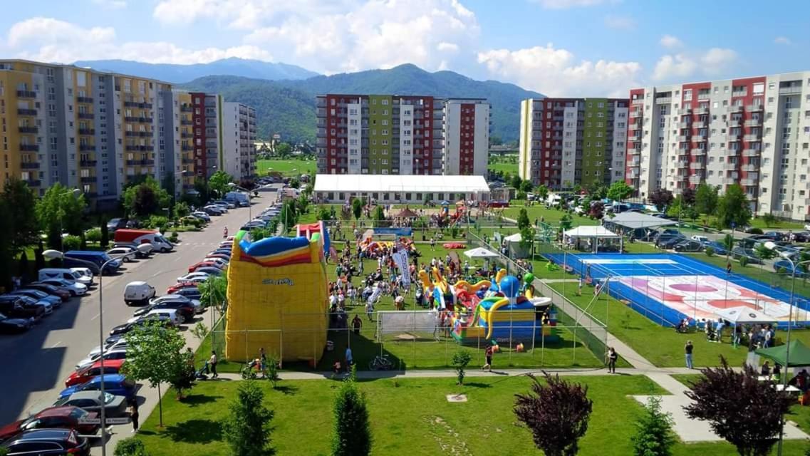 Avantgarden King Apart Brassó Kültér fotó